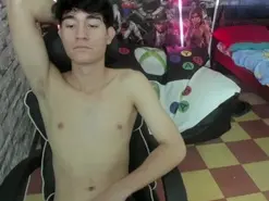 Amateur Nude Webcam of Zarek_Orion