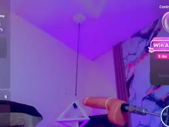 Amateur Sex Cam of agatha_monfort1