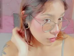 Amateur Free Live Porn of JAADE_MOORE