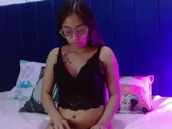 Amateur Best live sex cam show of Charllot_wish