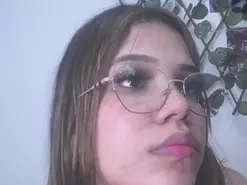 Amateur Nude Webcam of Emma_moser