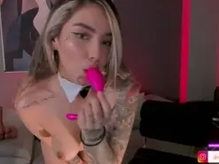 Amateur Best live sex cam show of MaddisonCollins