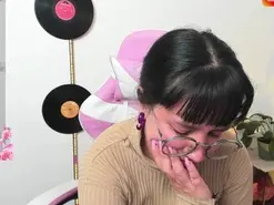 Amateur Free Porn Cam of hot_moon_18