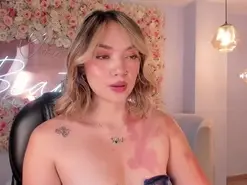 Amateur Sex Cam of HaleyGreen1