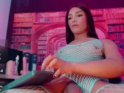 Amateur Private Sex Chat of emeli_roushot