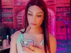 Amateur Free Live Porn of emeli_roushot