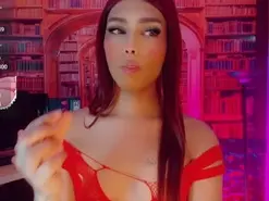 Amateur Private Sex Chat of emeli_roushot