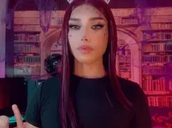 Amateur Sex Cam of emeli_roushot