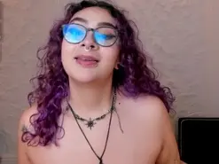 Amateur Free Live Porn of LoiseHarper