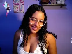 Amateur Adult Webcam of chleo_rosse