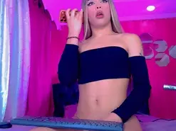 Amateur Watch Live Sex Cams of TiffanyMckensy