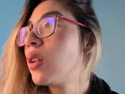 Amateur Free Live Porn of carol_blonde