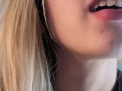 Amateur Private Sex Chat of carol_blonde