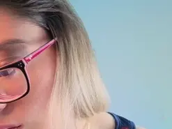 Amateur Sex Cam of carol_blonde