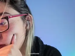 Amateur Private Sex Chat of carol_blonde