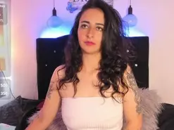 Amateur Live Sex Cam of Enola_holmess