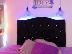 Amateur Live Sex of Enola_holmess