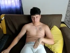 Amateur Live Sex of Martin_Lows