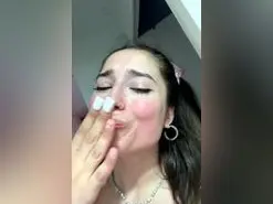 Amateur Watch Live Sex Cams of Allisonfoxxx