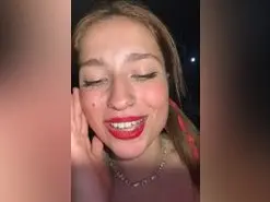 Amateur Live Sex Cam of Allisonfoxxx