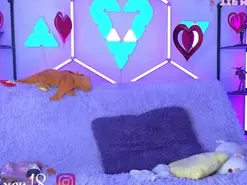 Amateur Nude Webcam of LittleVixen18