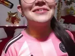 Amateur Sex Chat of Angela18_honey