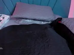 Amateur Adult Webcam of Chloe_wish1