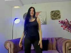 Amateur Nude Webcam of yiyi-saenz