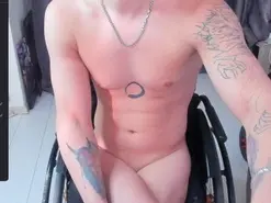 Amateur Live Sex Cam of Alex_WandHot