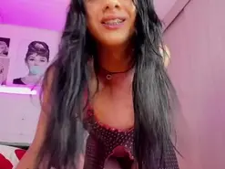 Amateur Adult Webcams of little-sophie