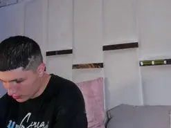 Amateur Live Porn of AngelayAnlle