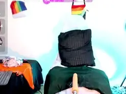 Amateur Live Sex Cam of la_ratona_1