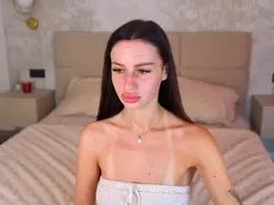 Amateur Live Sex Cam of SnowWhitee