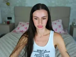 Amateur Adult Webcam of SnowWhitee