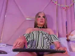 Amateur Live Sex Cam of jazmin_waked