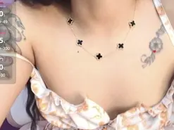 Amateur Watch Live Sex Cams of Madiie_t18