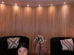 Amateur Adult Webcam of MiaLaurence