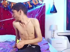 Amateur Live Sex Cam of Emily_n_taylor