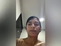 Amateur Free Live Porn of Georgina25