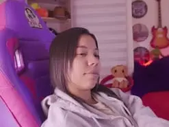 Amateur Free Live Porn of MadelynRose