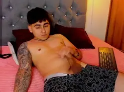 Amateur Sex Cam of NicolasJames_Sc