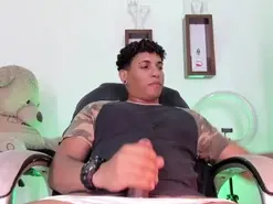 Amateur Adult Webcams of yoximanuelprime