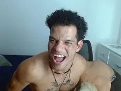 Amateur Nude Webcam of MaxyRyan