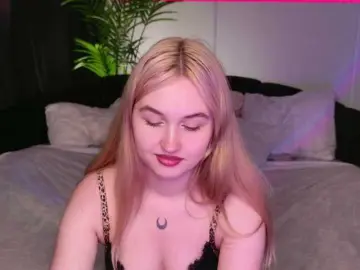 Bongacams Adult Video Chat of LillyEyess