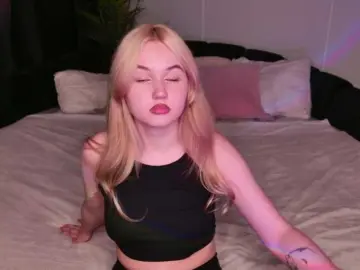 Bongacams Adult Video Chat of LillyEyess