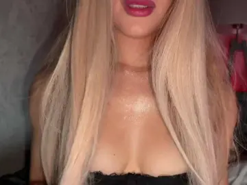 Bongacams Nude Webcam of PinkFoxya
