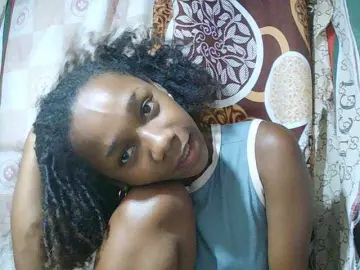 Bongacams Watch Live Sex Cams of Little-sexy