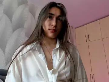 Bongacams Watch Live Sex Cams of Bambiiiii