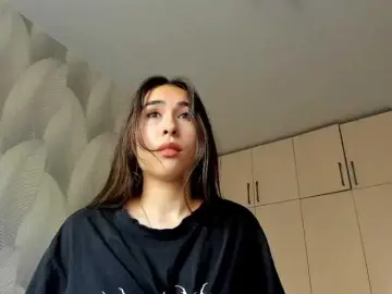 Bongacams Watch Live Sex Cams of Bambiiiii