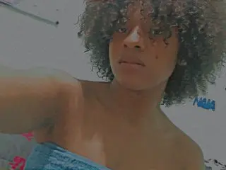 Scarlet-Estelle